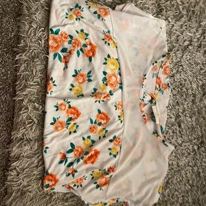 XL flower shirt